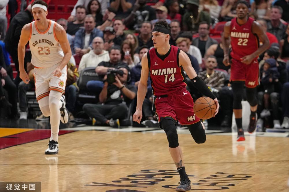 晨的比赛 晨的比赛